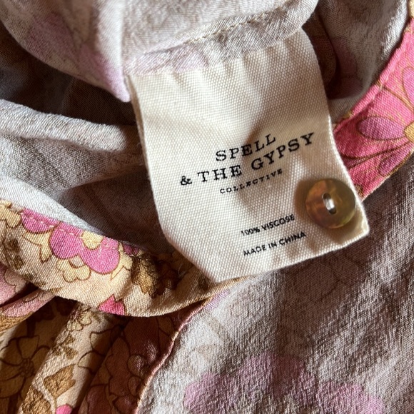 Spell Love Story Short Sleeve Blouse in Peach Blossom - Picture 14 of 15